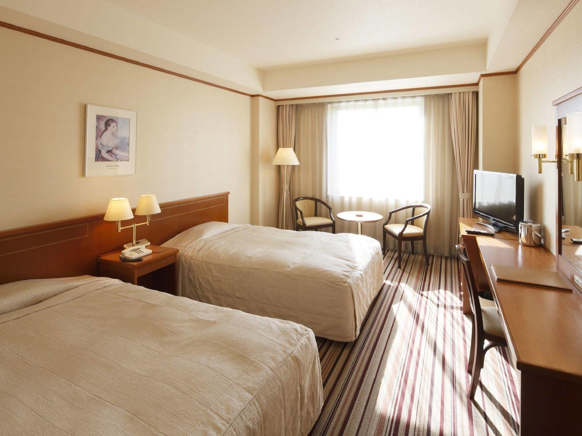Hotel Crown Palais Kokura Kitakyūshū Extérieur photo